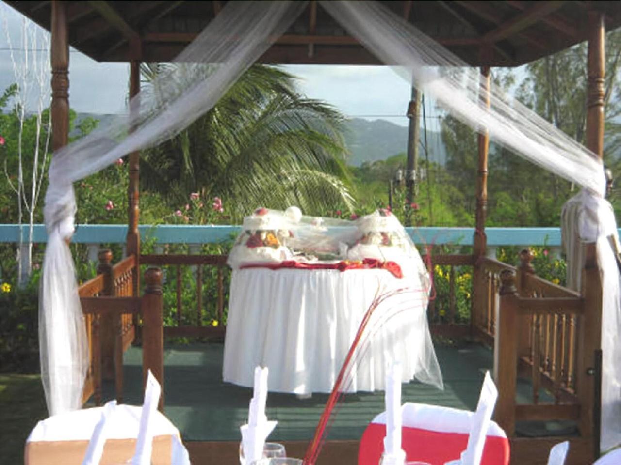 Paradise Brandon Hill Guest House Montego Bay Eksteriør billede