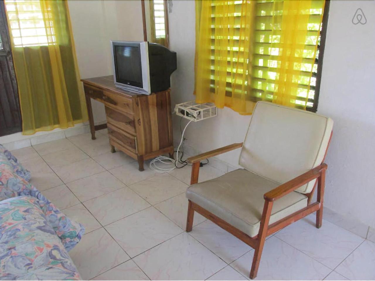 Paradise Brandon Hill Guest House Montego Bay Eksteriør billede